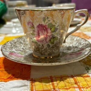 Collingwoods Vintage Teacup & Saucer #417 Pink Rose Gold Print White Bone China